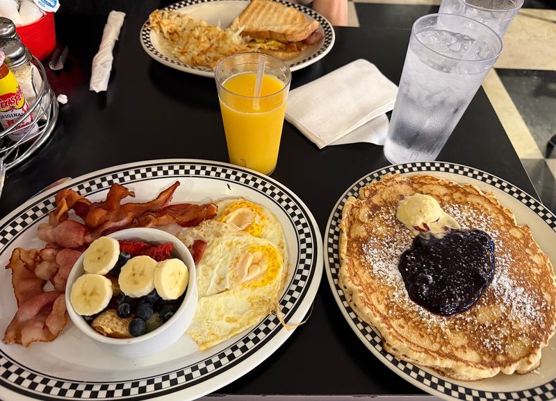 Breakfast From Open Until Close
