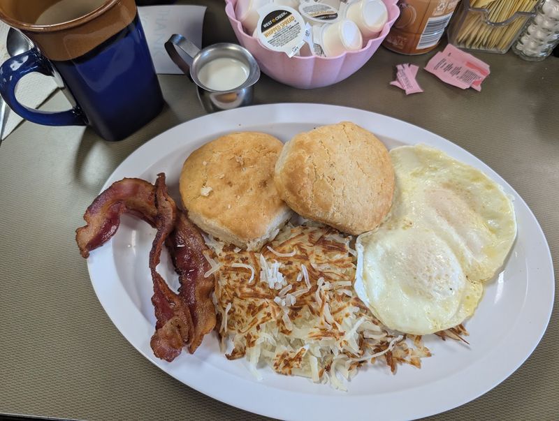 Breakfast That Never Punches Out Breakfast That Never Punches Out