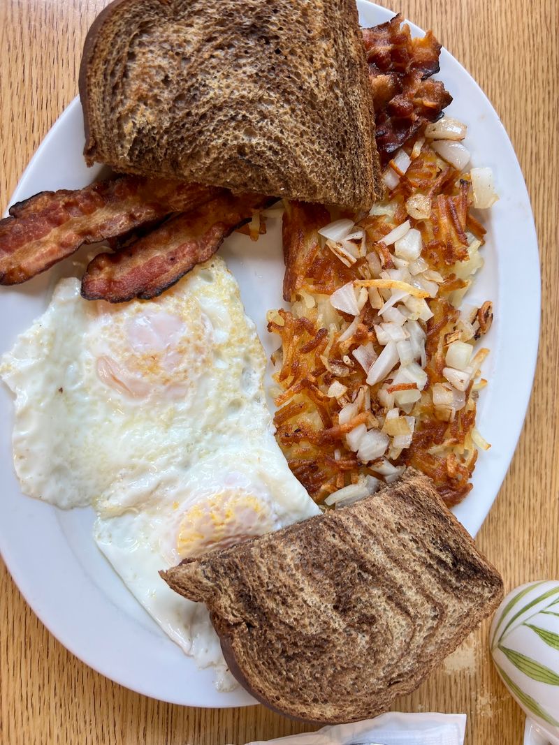 Breakfast That Never Watches The Clock Breakfast That Never Watches The Clock