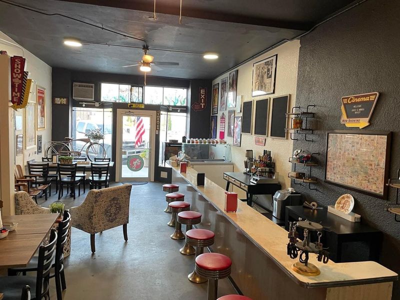 Briley's Ice Cream, Soda & Gifts, Joplin, MO