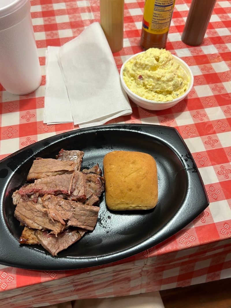 Brisket And Ribs That Earn The Miles
