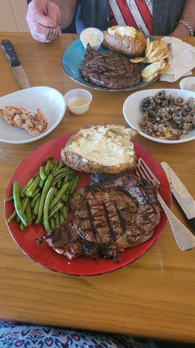 Brooks Steakhouse, Nashville, GA