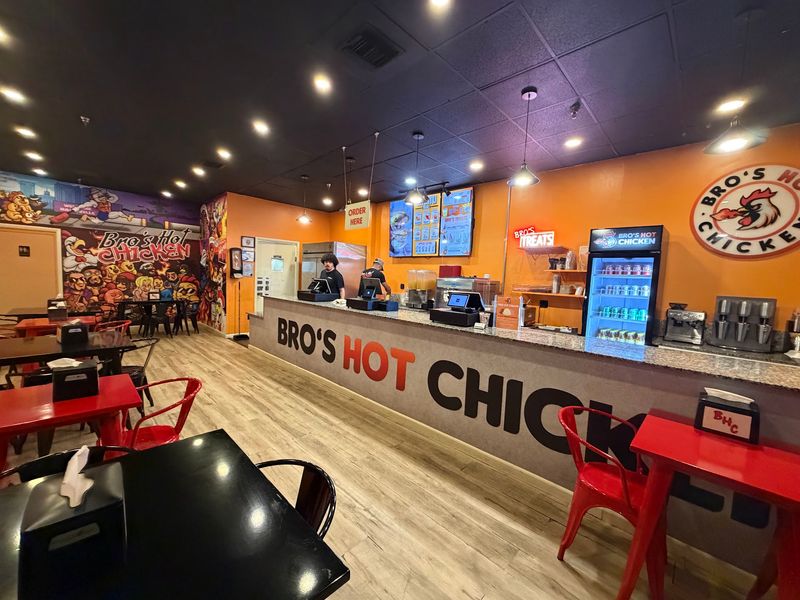 Bro's Hot Chicken, Miami, FL