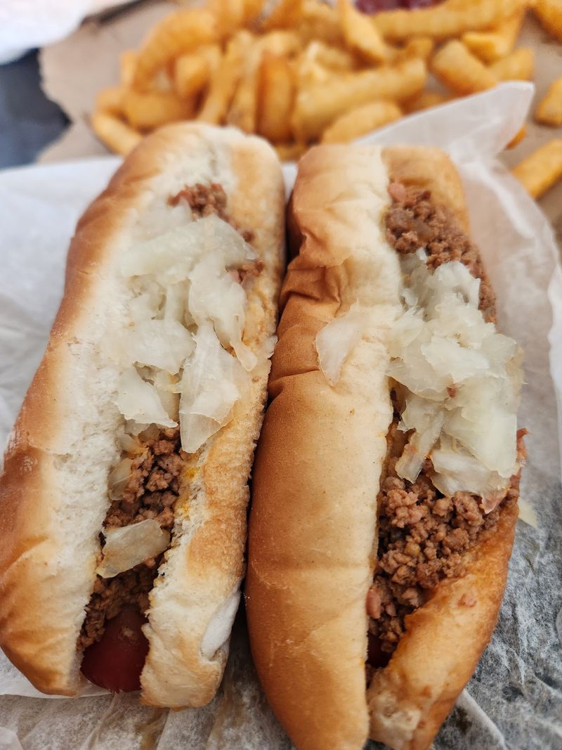 Brown Mustard Rules, Ketchup Gets Side-Eye