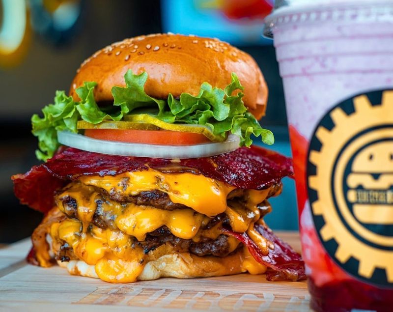 Burger Factory Lombard, Lombard, IL