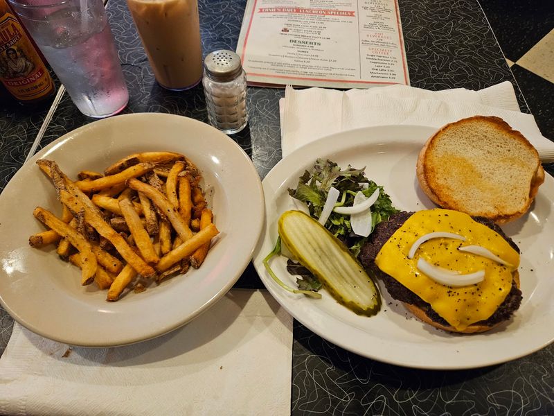 Burgers And Lunch For The Midday Crowd