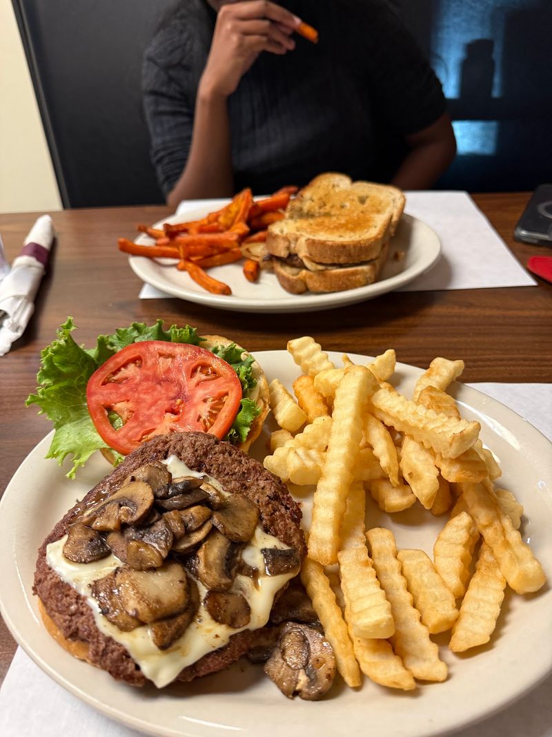 Burgers Built for Hungry Travelers Burgers Built for Hungry Travelers