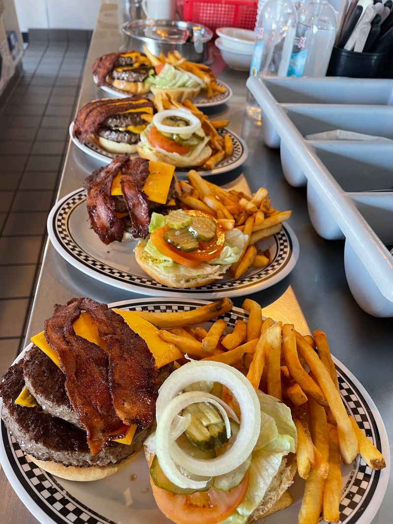 Burgers, Shakes And Comfort Food Burgers, Shakes And Comfort Food