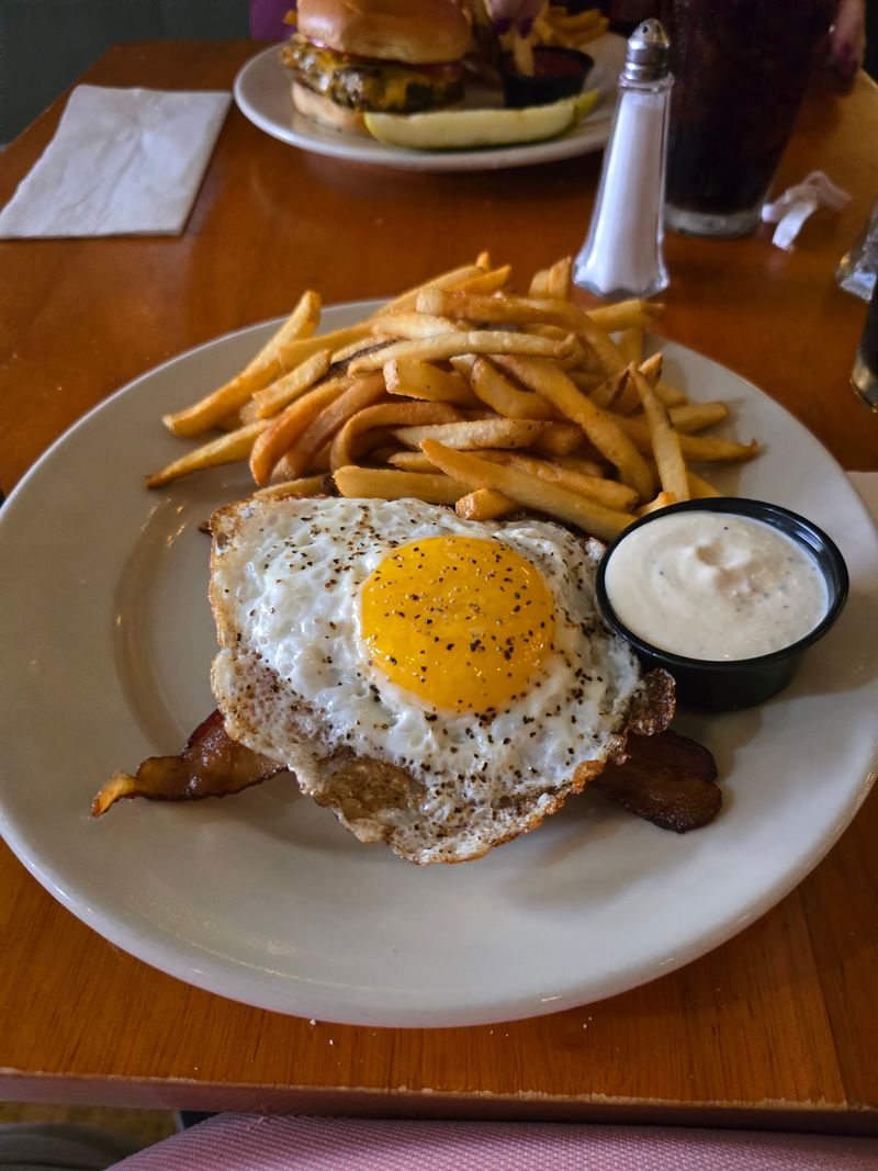 Burgers That Steal The Spotlight Burgers That Steal The Spotlight