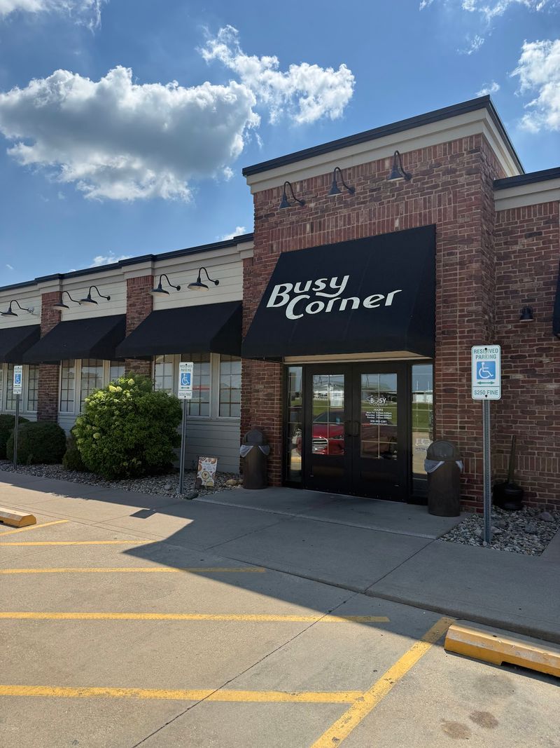 Busy Corner, Goodfield, IL