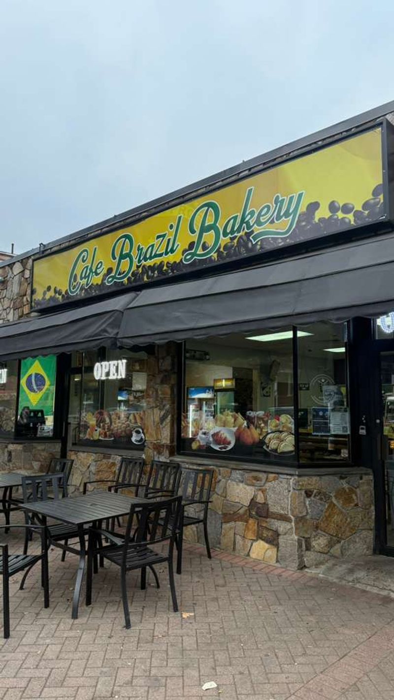 Cafe Brazil Bakery - Brazilian bakery in Hartford, Hartford, CT