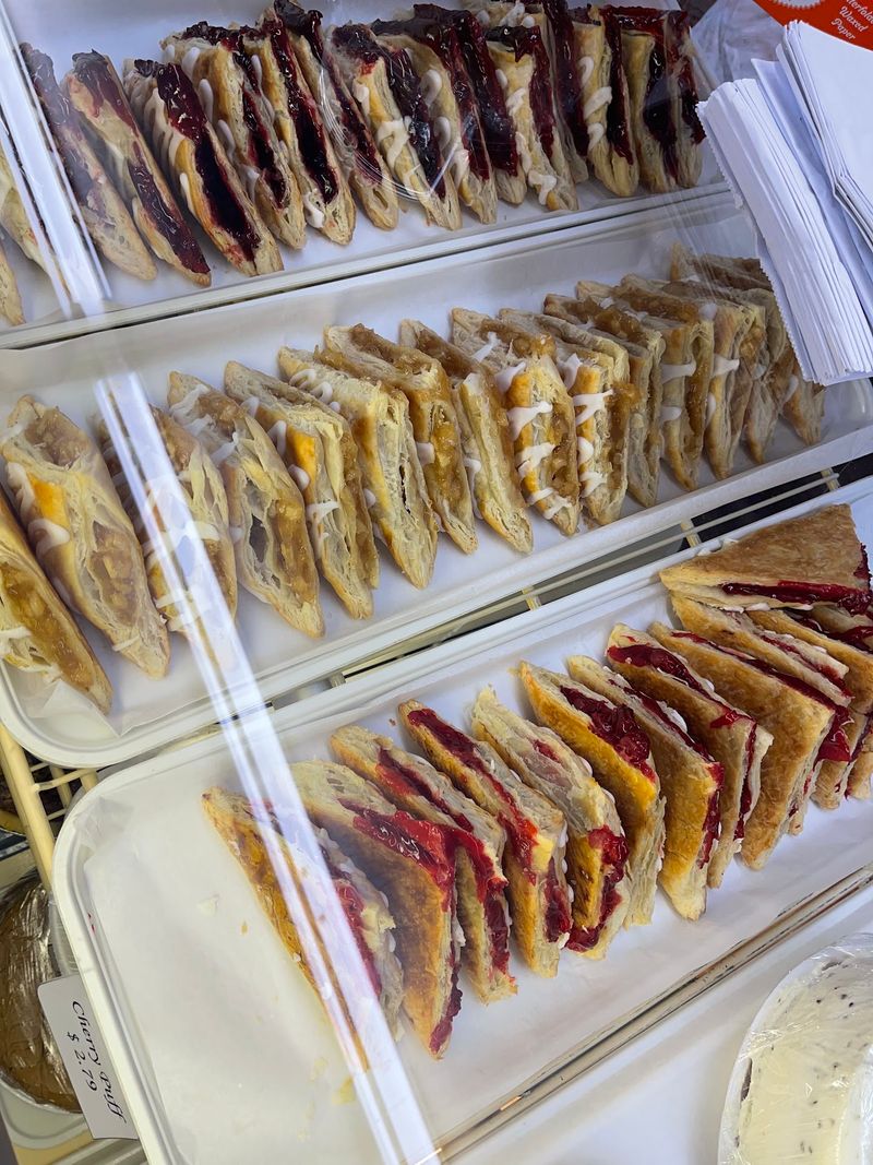 Candy, Peanut Brittle, and Chocolate-Dipped Treats Candy, Peanut Brittle, and Chocolate-Dipped Treats