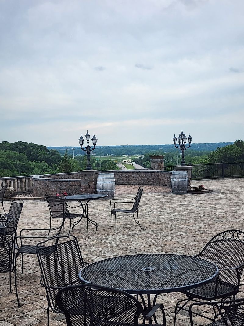 Canterbury Hill Winery and Restaurant, Holts Summit, MO