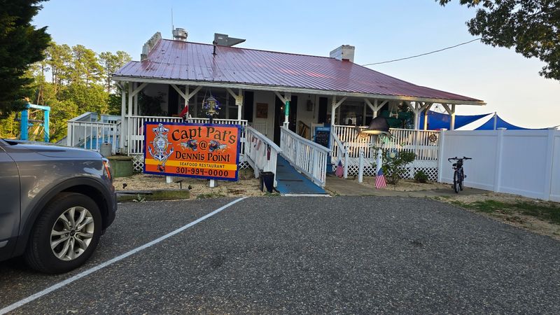 Captain Pat's Seafood, Drayden, MD