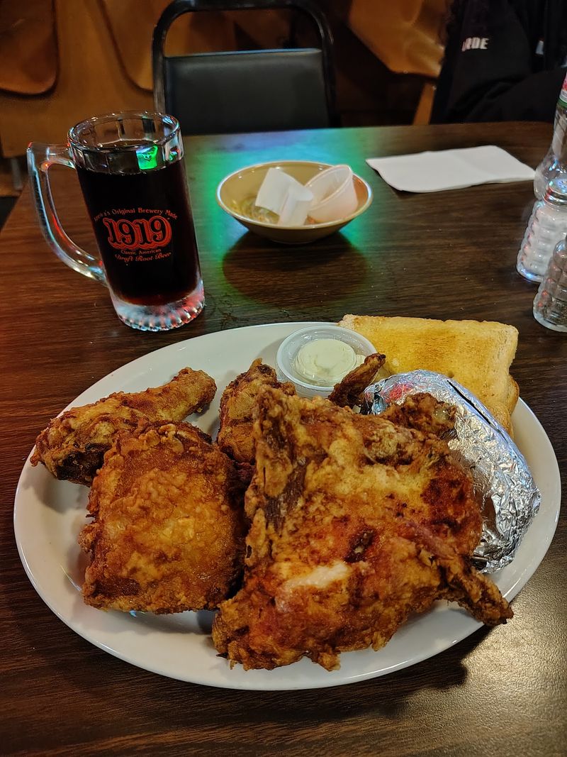 Carl's Corner, Essig, MN