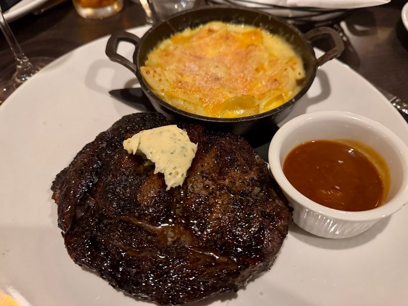 Cask & Cleaver Steakhouse, Mount Vernon, WA