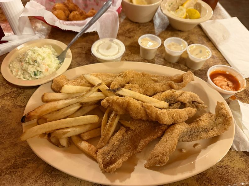 Catfish Cabin, Jackson, TN Catfish Cabin, Jackson, TN
