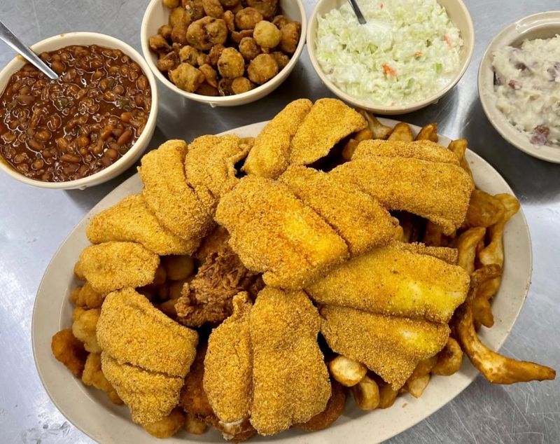 Catfish Kettle Restaurant, Farmington, MO Catfish Kettle Restaurant, Farmington, MO