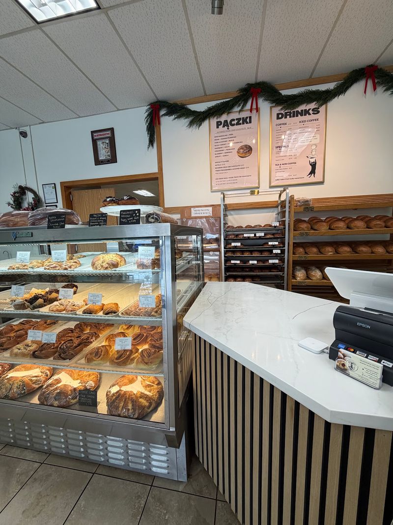 Chałupniks Bakery Tradition, Justice, Illinois