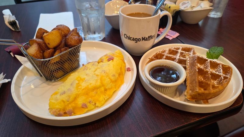 Chicago Waffles South Loop, Chicago, IL