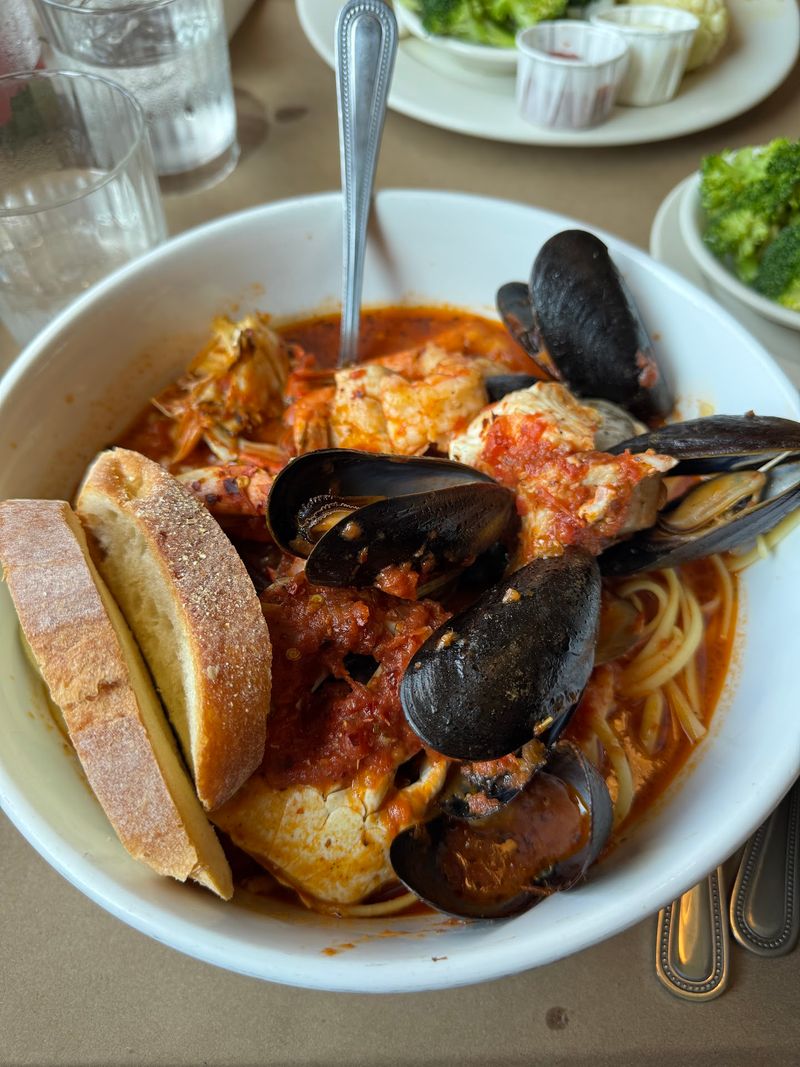 Cioppino And Big-Portion Plates