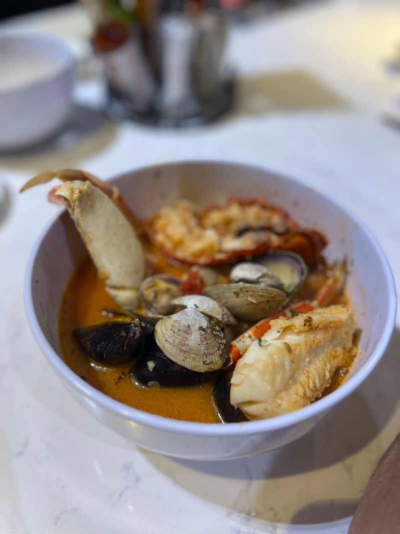 Clam Chowder And Pan Roast Worth The Trip