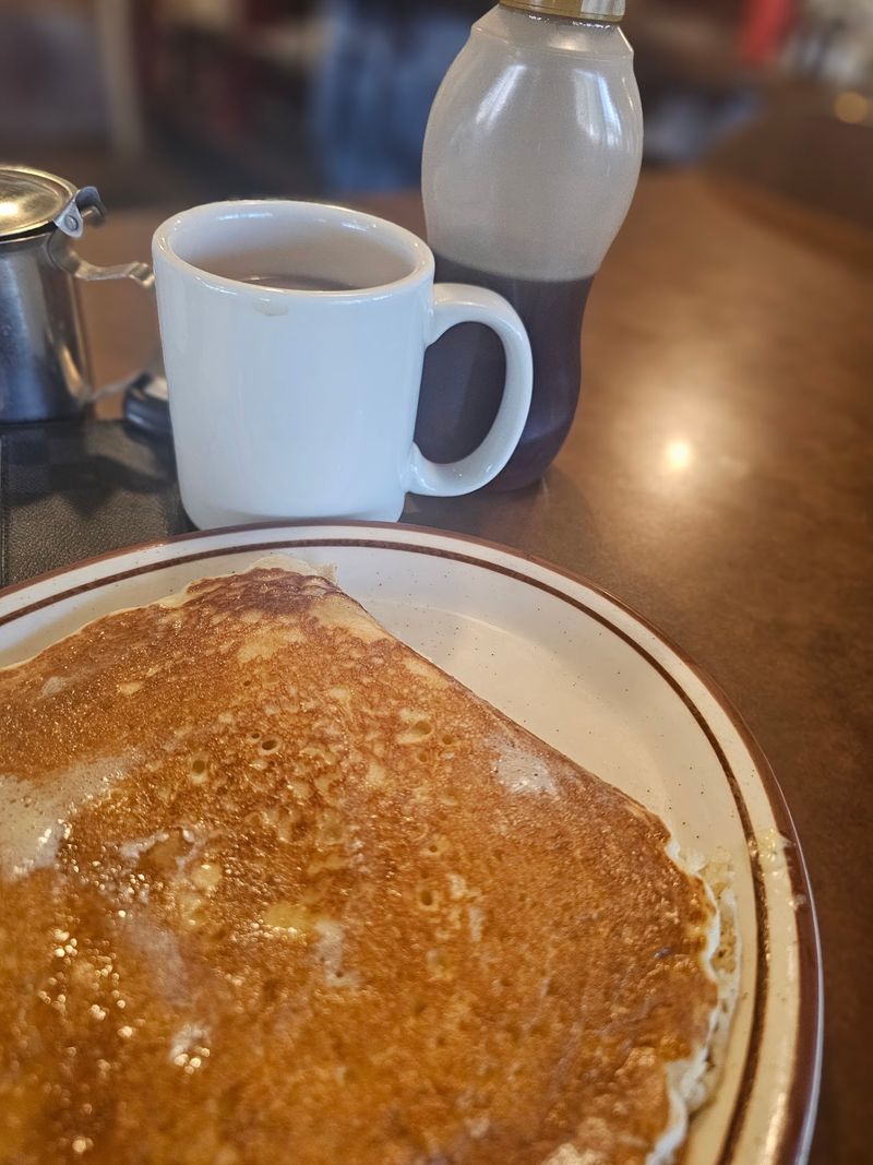 Coffee Cups That Never Run Dry