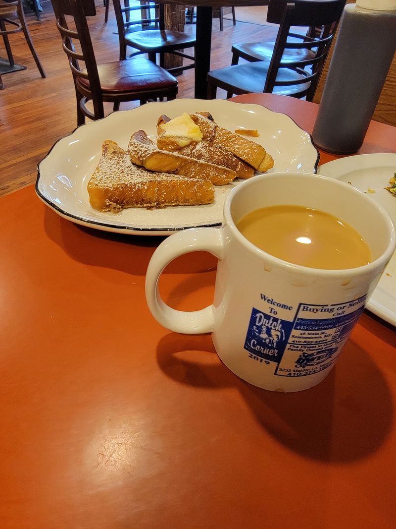 Coffee That Keeps The Mugs Full