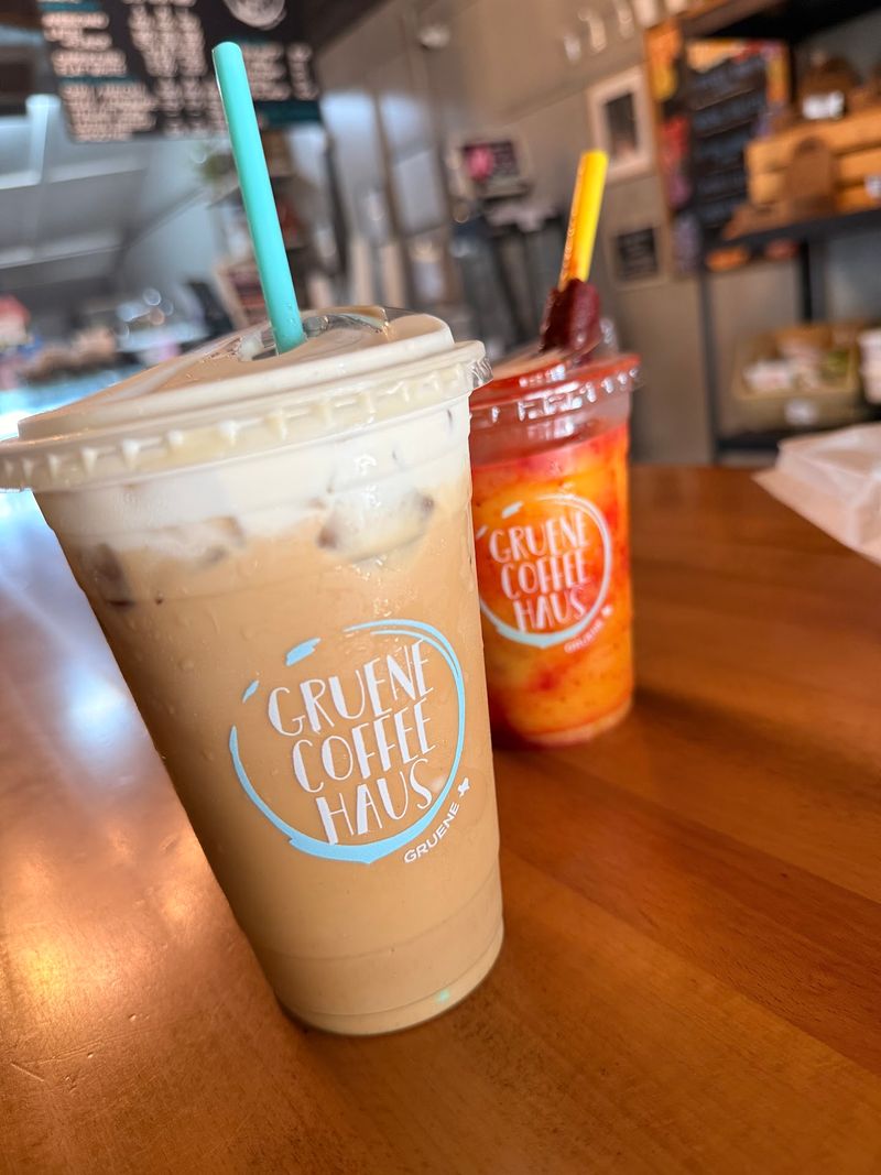 Cold Brew, Lattes, and a Long Menu