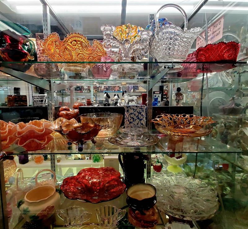 Collectibles From Every Corner Of The Past Collectibles From Every Corner Of The Past