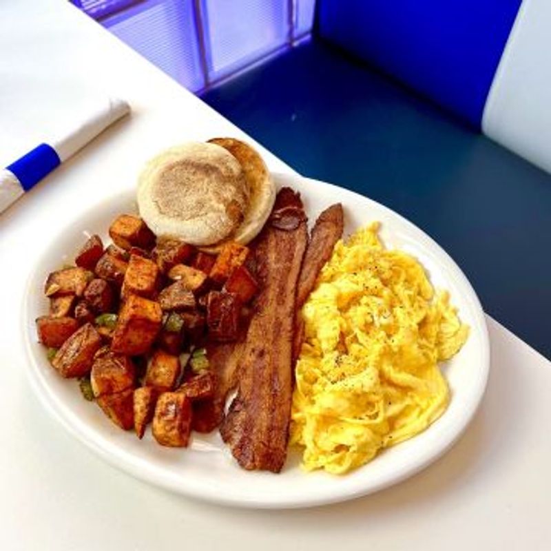 Comfort Food That Punches Above the Show