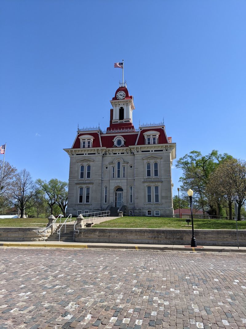 Cottonwood Falls