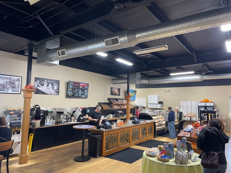 Counter Seats and the First-Come Rule Counter Seats and the First-Come Rule