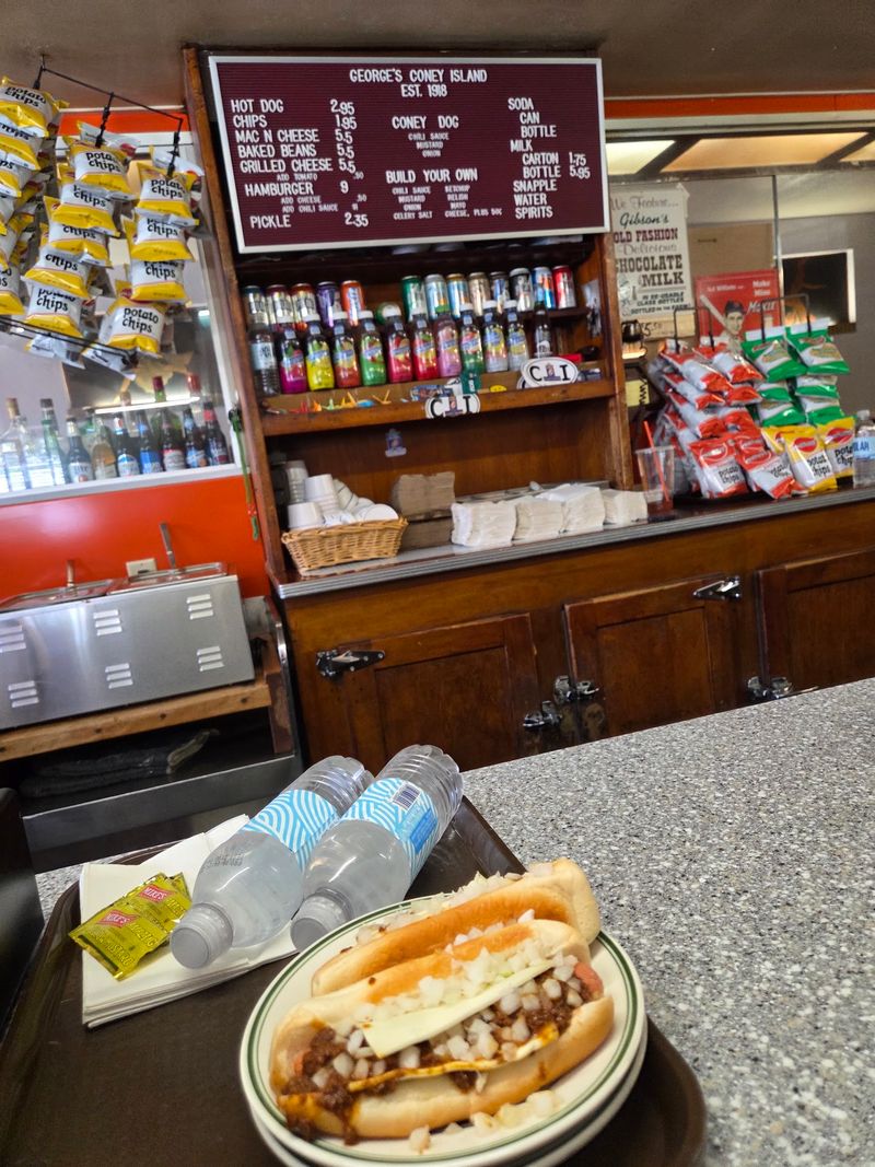 Counter Service That Moves Like Clockwork