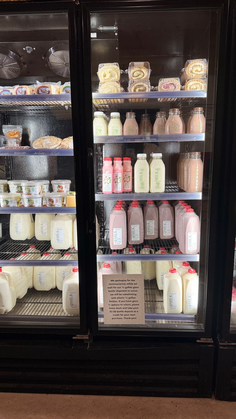 Cream-Line Milk the Way It Used to Be