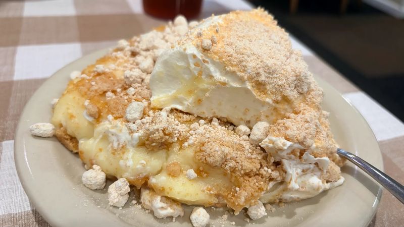 Cream Pies and Plate-Sized Slices Cream Pies and Plate-Sized Slices