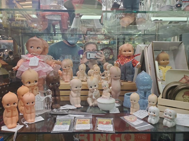 Creepy Dolls And Holiday Finds
