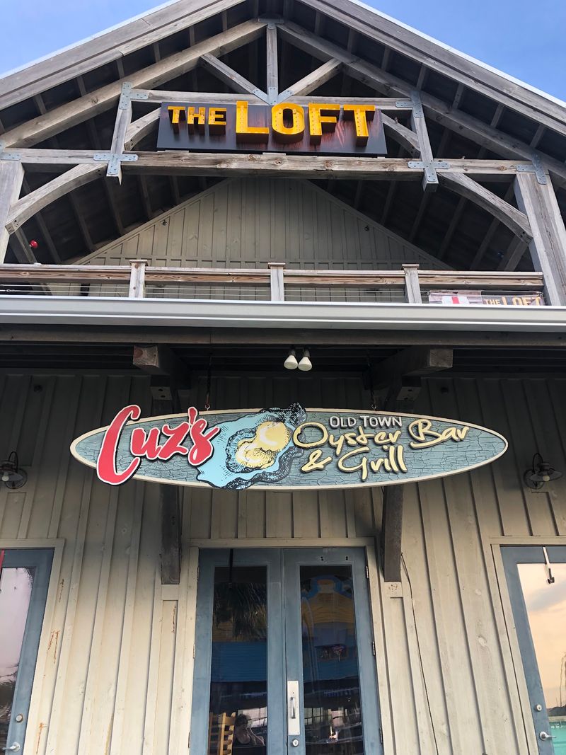 Cuz's Old Town Oyster Bar & Grill, Bay St Louis, MS