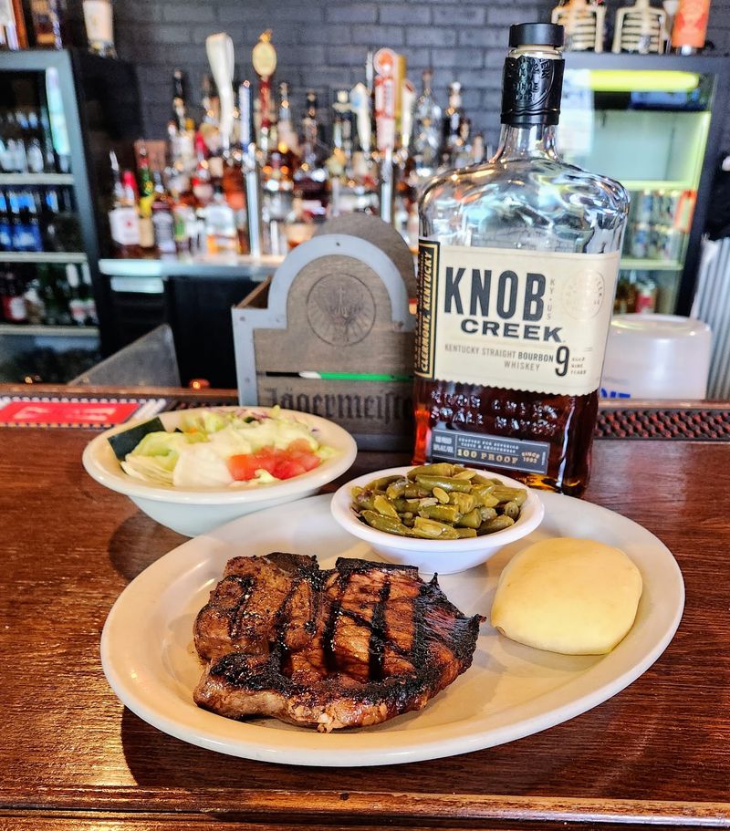 DJ's Steakhouse Bar and Grill, Winchester, KY