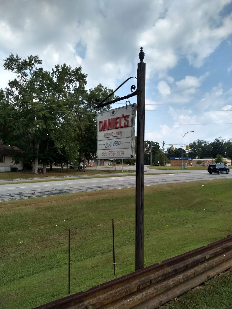 Daniel's Drive Inn, Valley, AL Daniel's Drive Inn, Valley, AL
