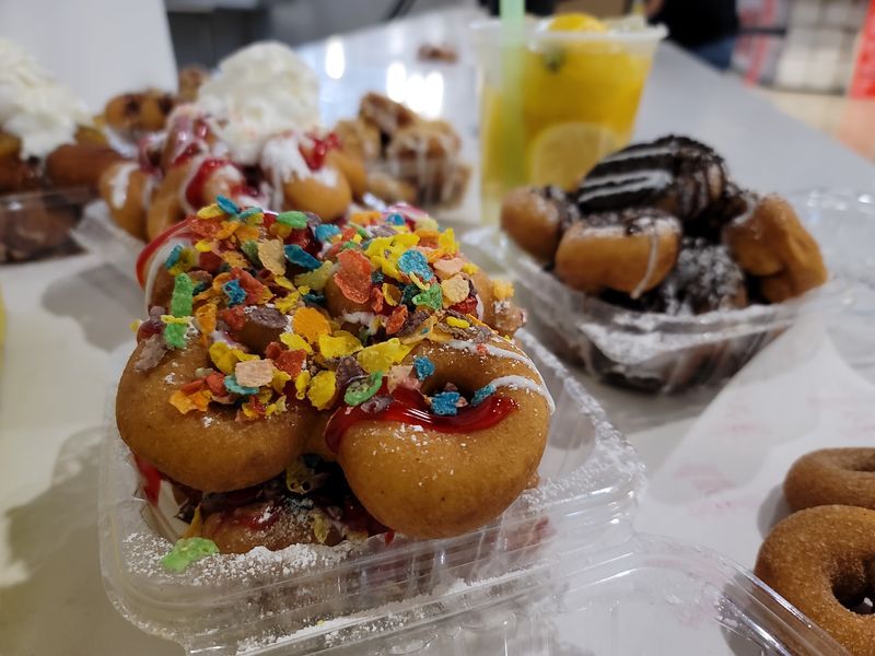Deddle's Donuts Food Truck and Donut Shop Lexington Market, Baltimore, MD
