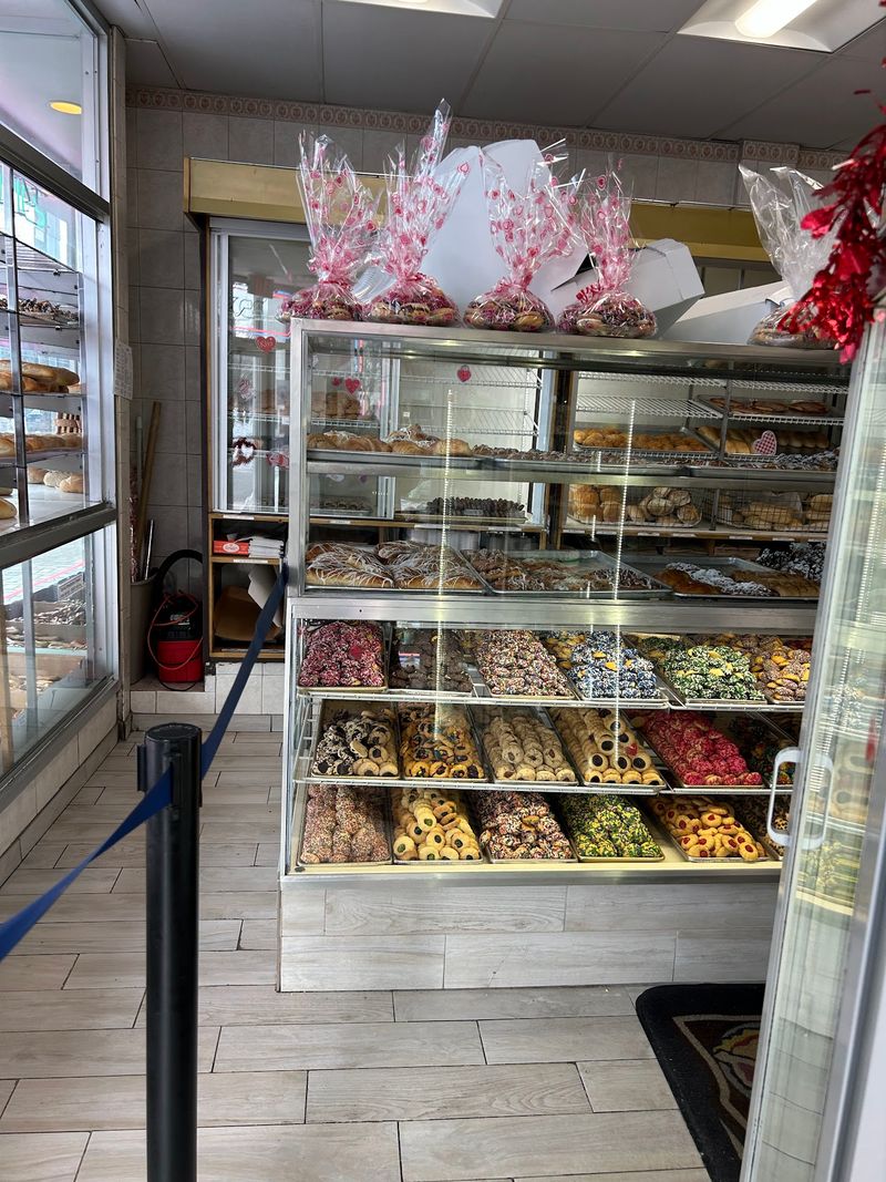 Del Ponte's Bakery, Bradley Beach, NJ Del Ponte's Bakery, Bradley Beach, NJ