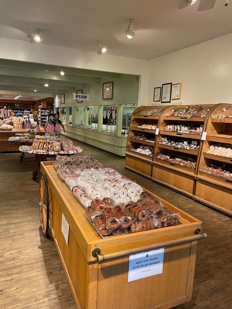 Delicious Orchards, Colts Neck, NJ