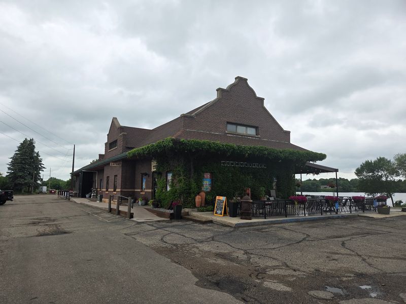Depot Smokehouse and Tavern, Alexandria, MN