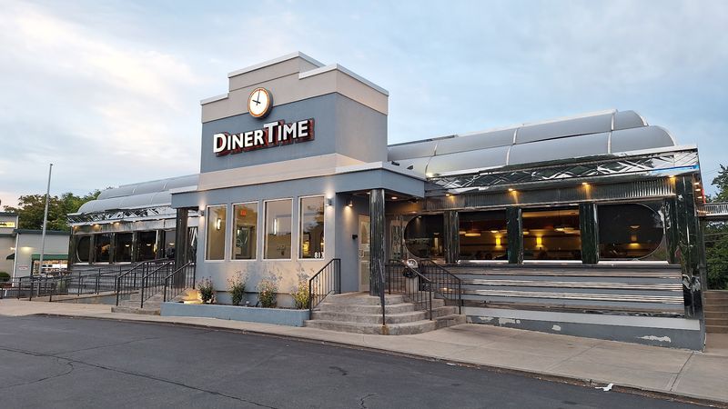 Dinertime, Latham, NY