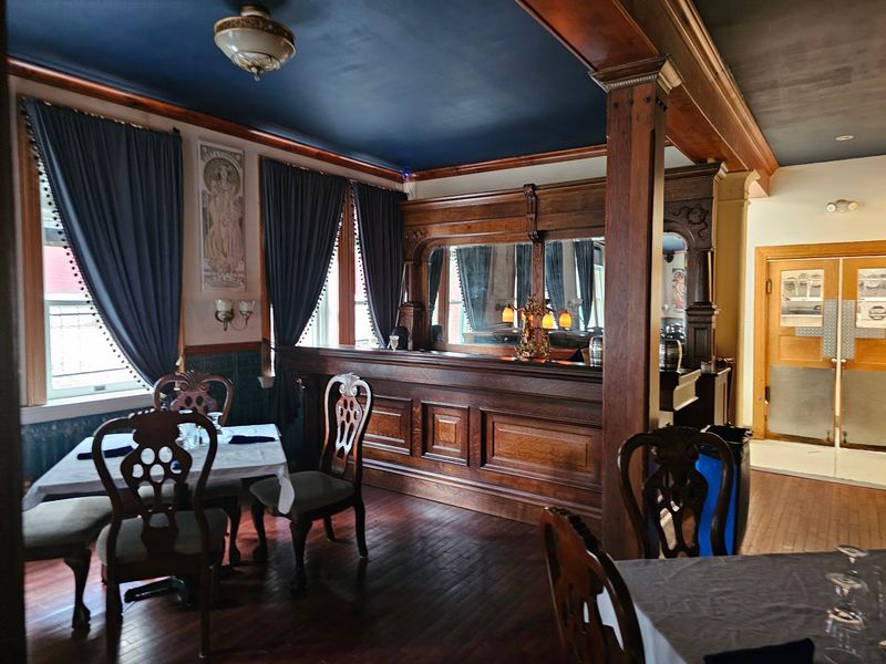 Dinners in the Grand Dining Room Dinners in the Grand Dining Room