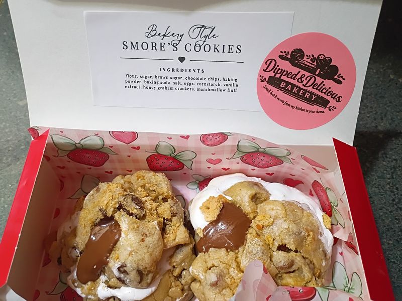 Dipped & Delicious Bakery, Elkton, MD