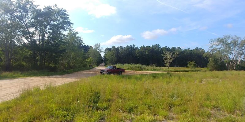 Dirt Roads Built For Off-Roaders Dirt Roads Built For Off-Roaders