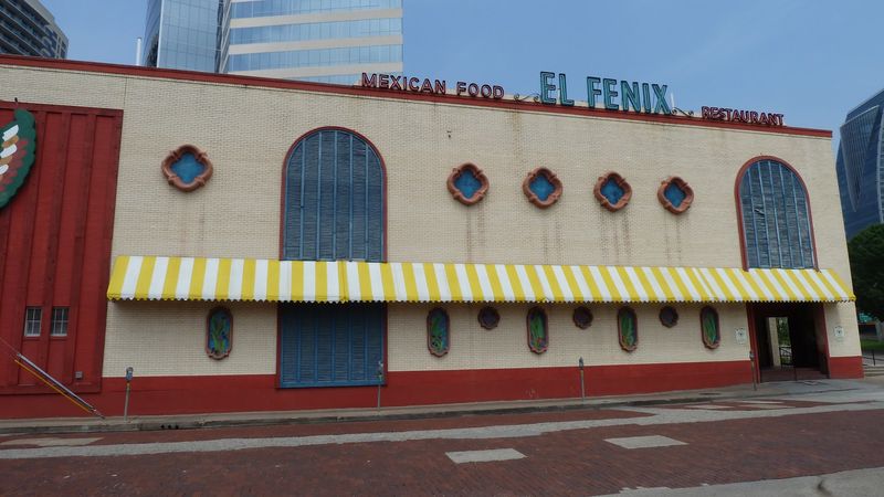 Downtown Neighbors Worth Pairing