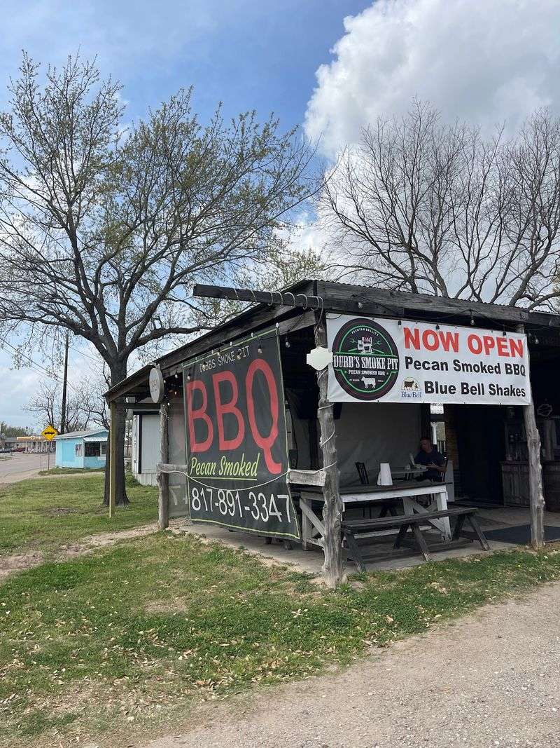Dubbs Smoke Pit, Eustace, TX